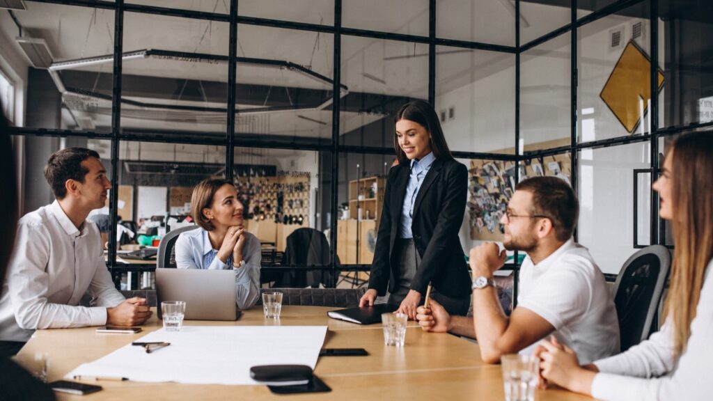 Stop designing in the corner: From UX designer to business collaborator Stop designing in the corner: From UX designer to business collaborator